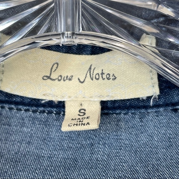 Love Notes Long Sleeve Chambray Top - Picture 6 of 6